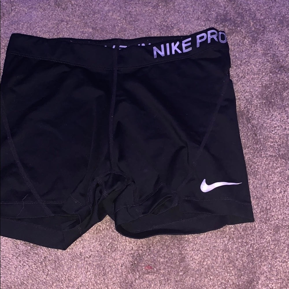 Nike Pro